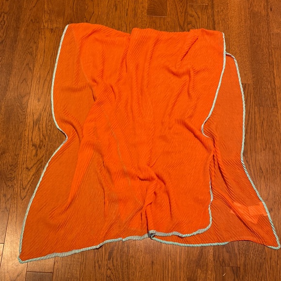 Orange shawl/scarf - Picture 3 of 6